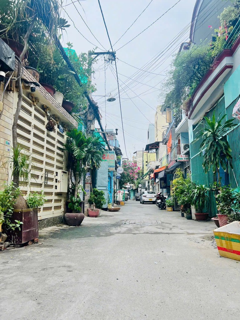 BÁN NHÀ LÊ VĂN QUỚI – NGÃ TƯ BỐN XÃ – BÌNH TÂN – 3 TẦNG BTCT – 60M2 – HẺM XE HƠI THÔNG – CHỈ 5.66 TỈ